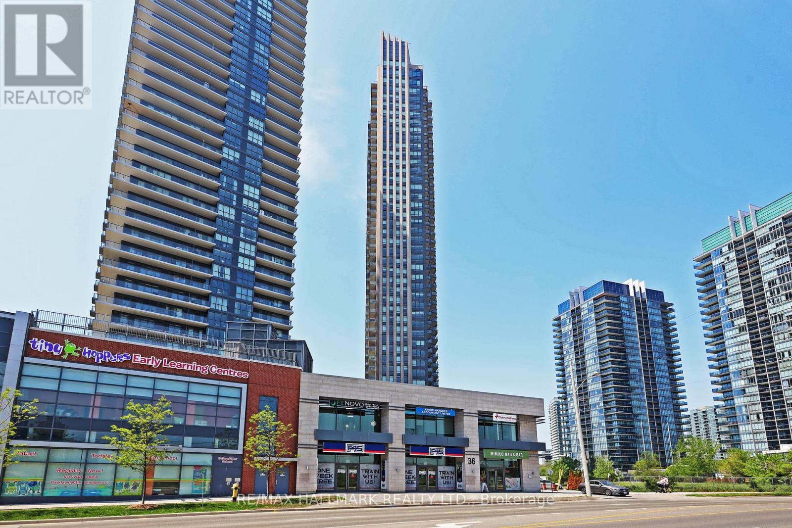 Photo 1 of 1909 36 Park Lawn Road, Toronto ON