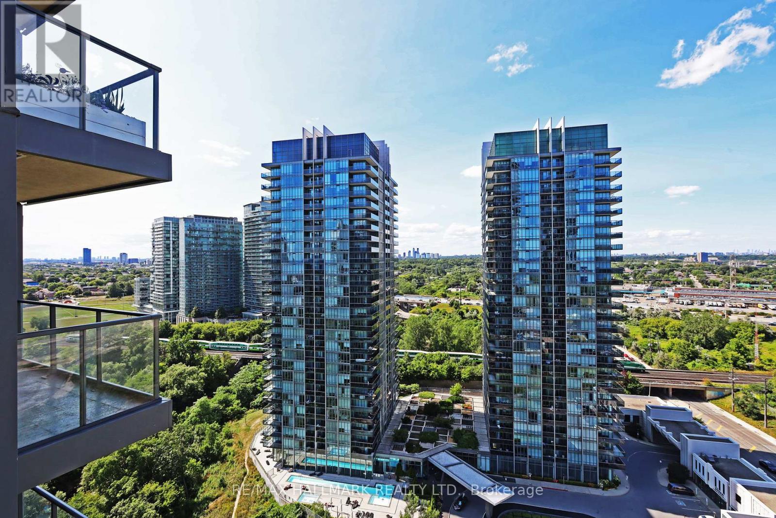 Photo 25 of 1909 36 Park Lawn Road, Toronto ON