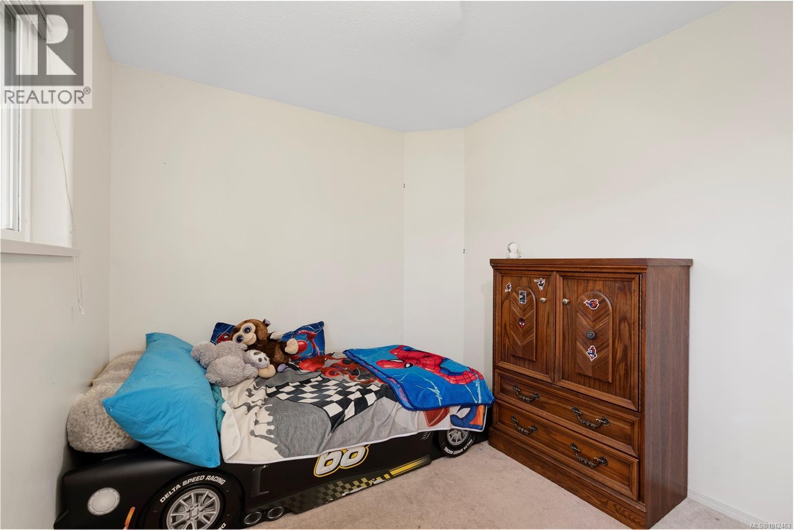 B 250 Centennial Dr, Courtenay