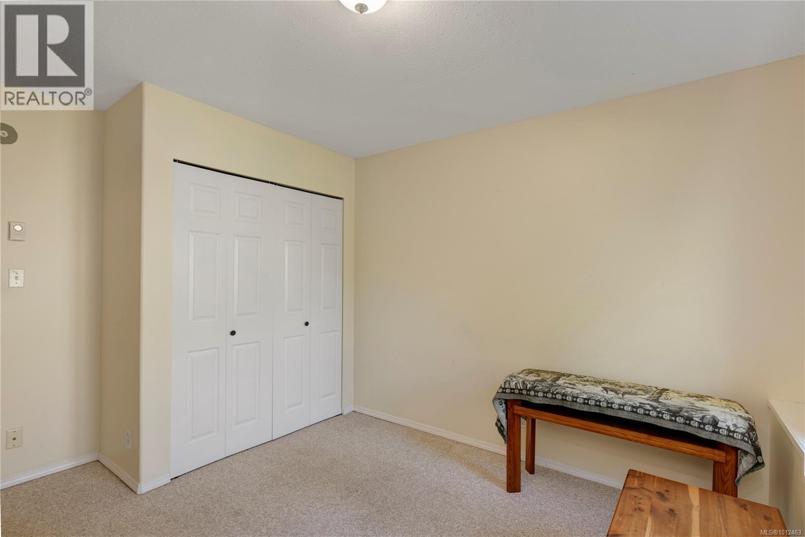 B 250 Centennial Dr, Courtenay
