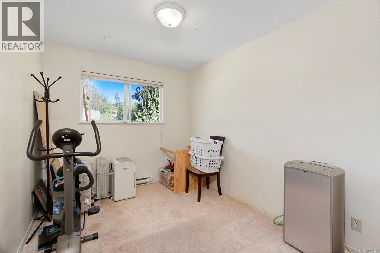 B 250 Centennial Dr, Courtenay