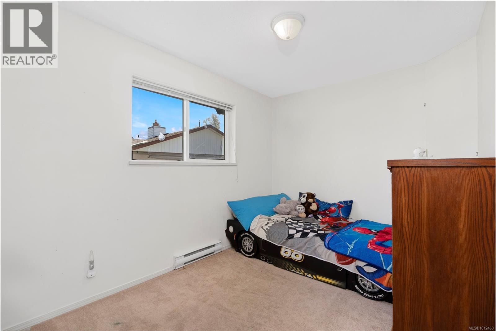 B 250 Centennial Dr, Courtenay