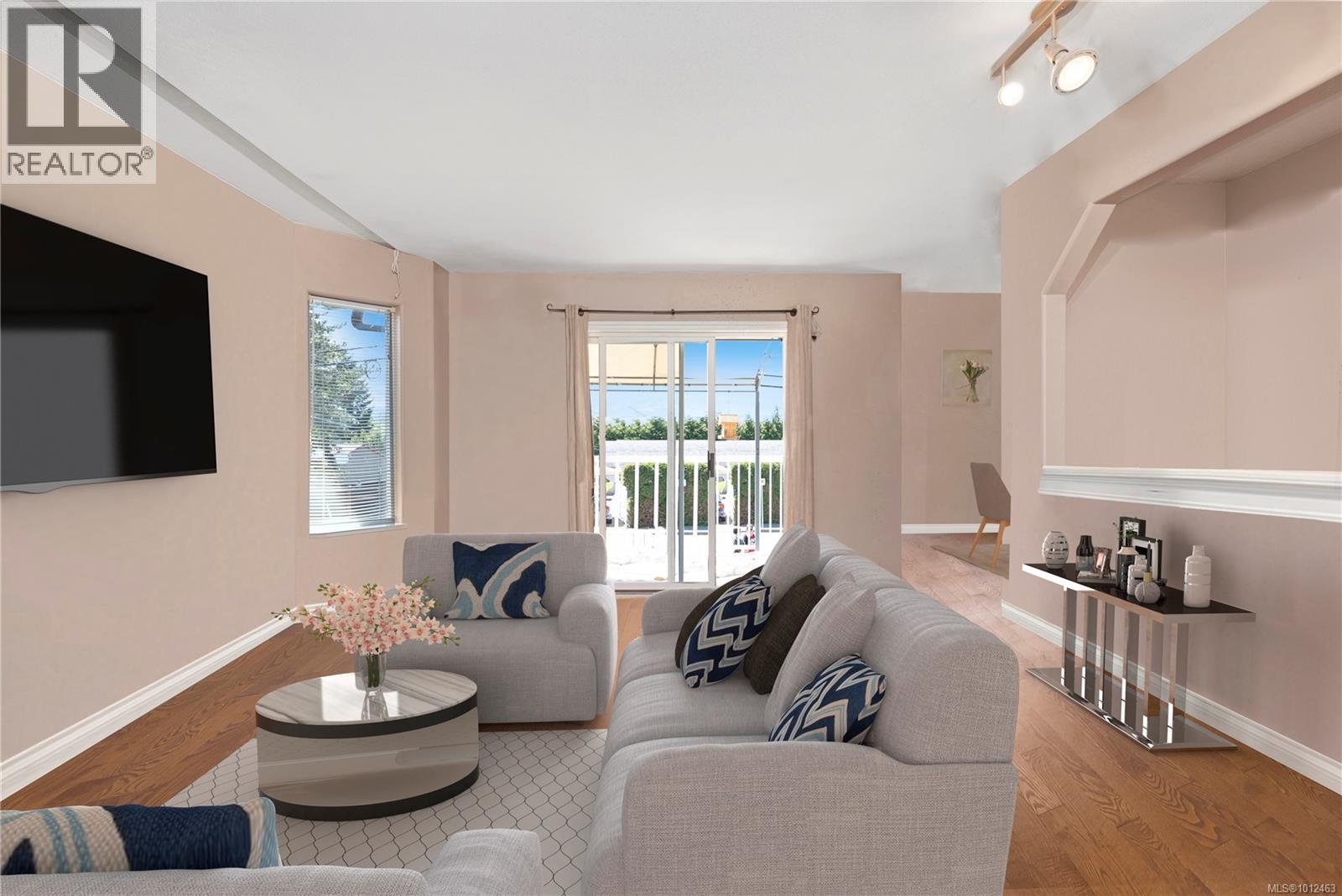 B 250 Centennial Dr, Courtenay