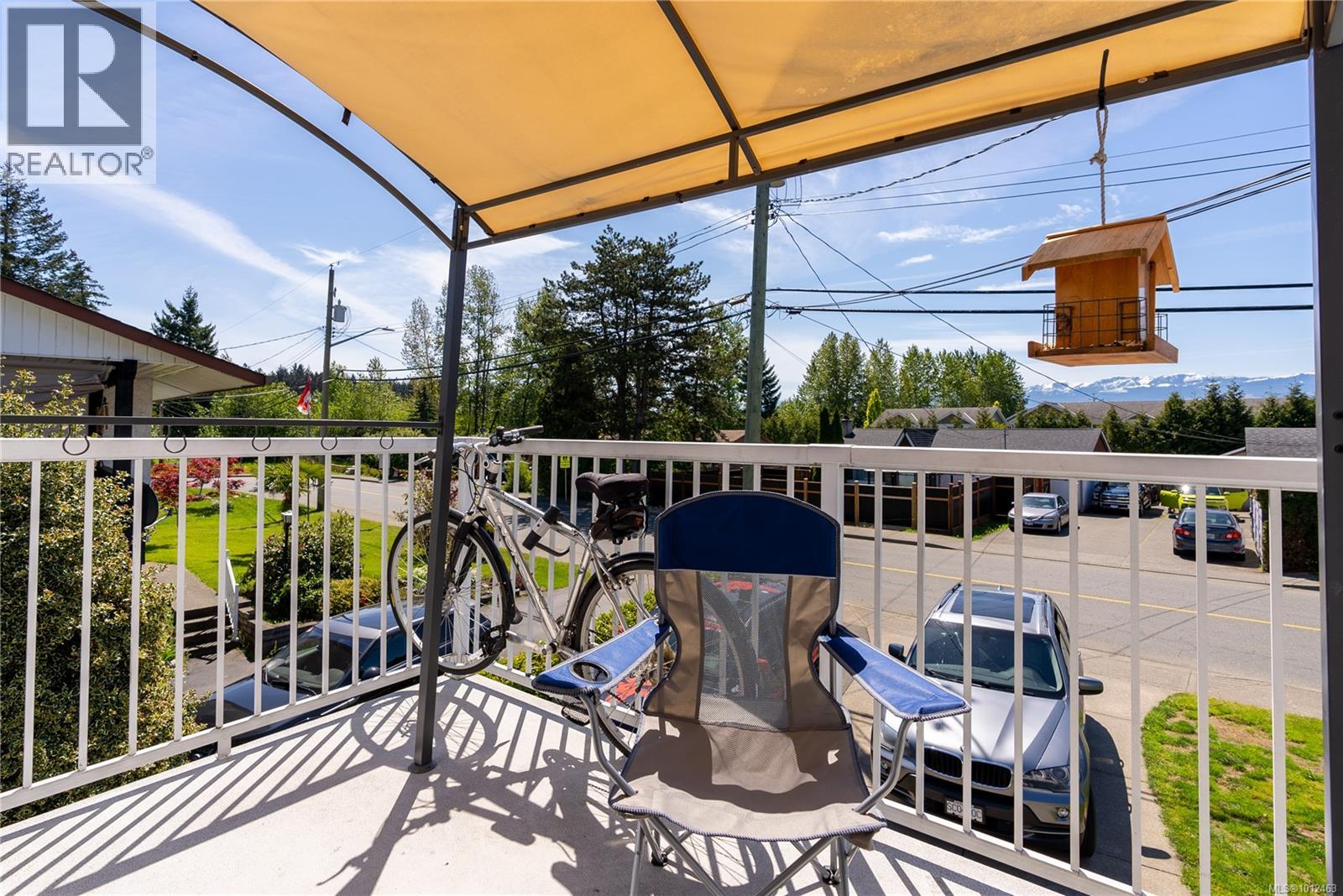 B 250 Centennial Dr, Courtenay