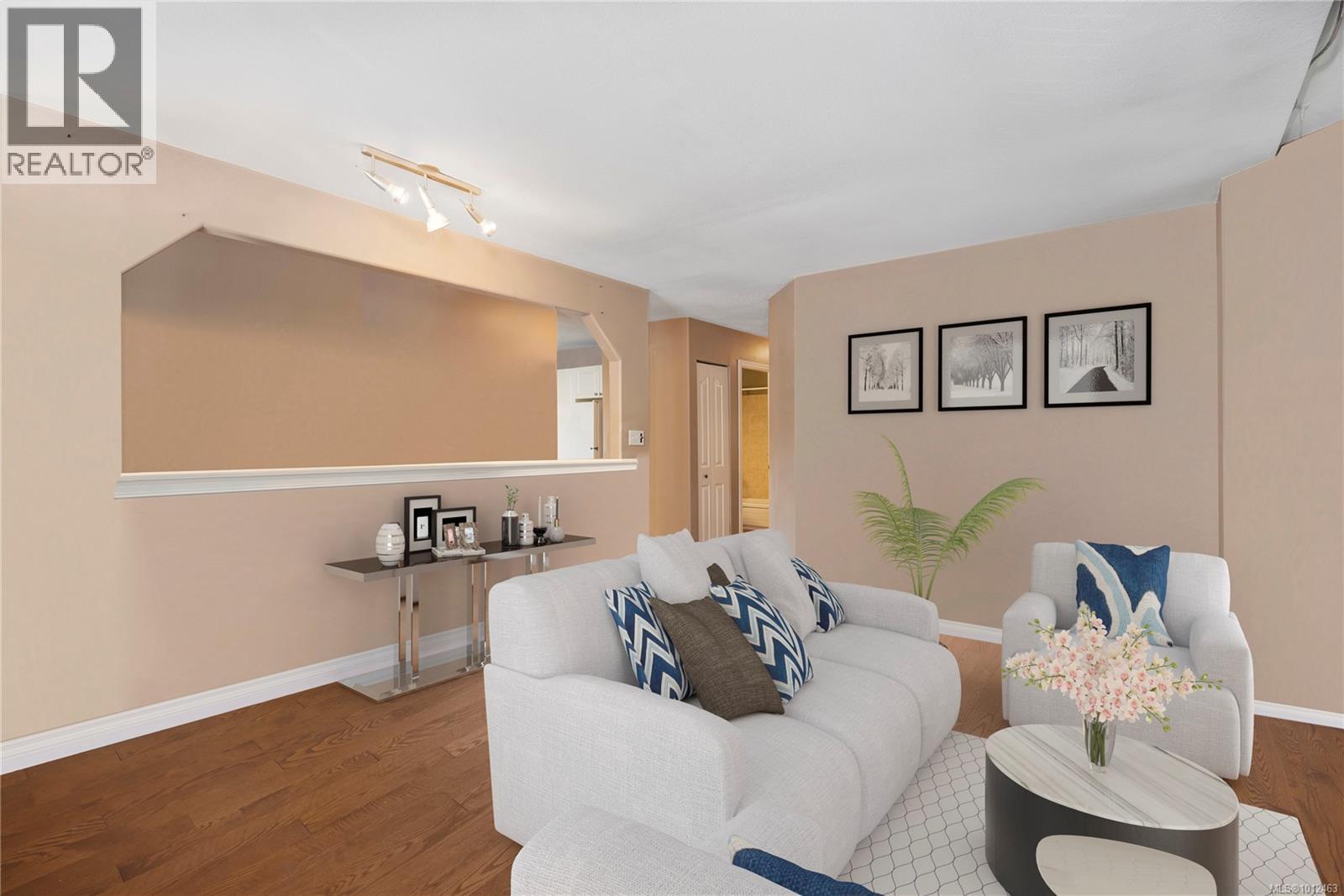 B 250 Centennial Dr, Courtenay