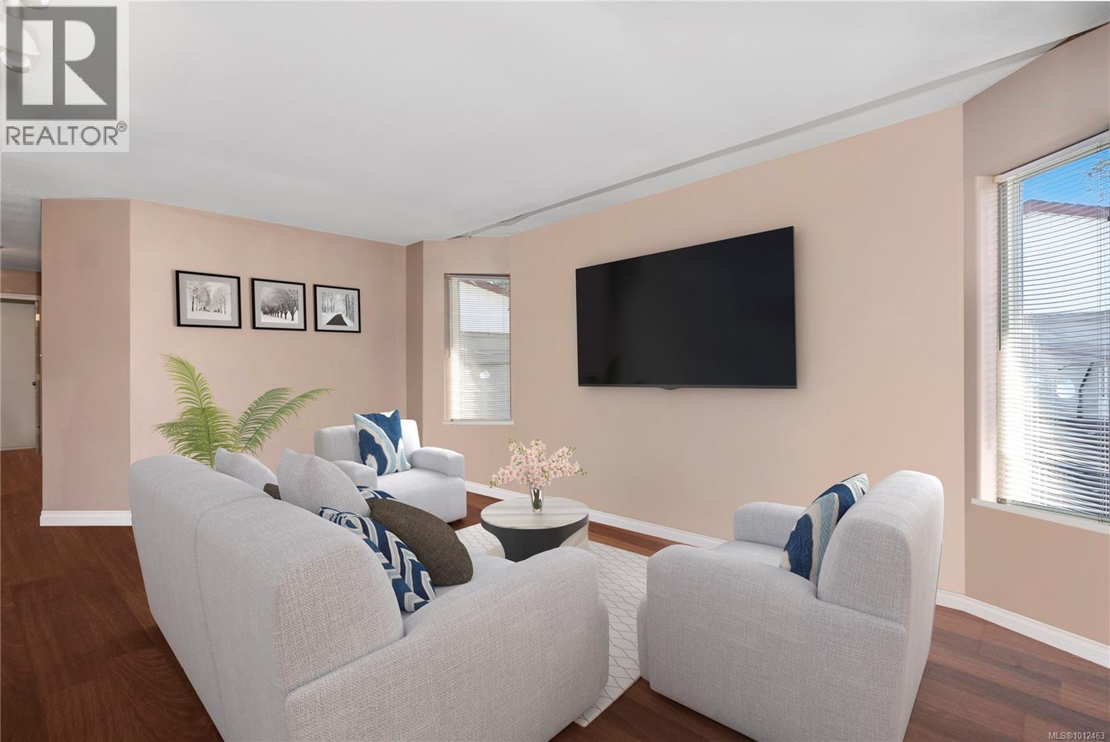 B 250 Centennial Dr, Courtenay