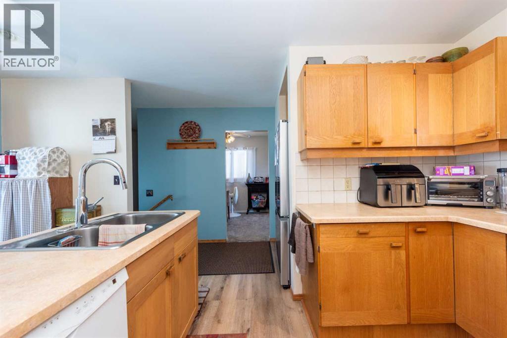 Photo 11 of 4518 Forman Crescent Se, Calgary AB