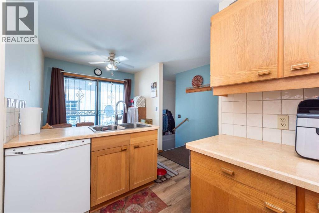 Photo 12 of 4518 Forman Crescent Se, Calgary AB