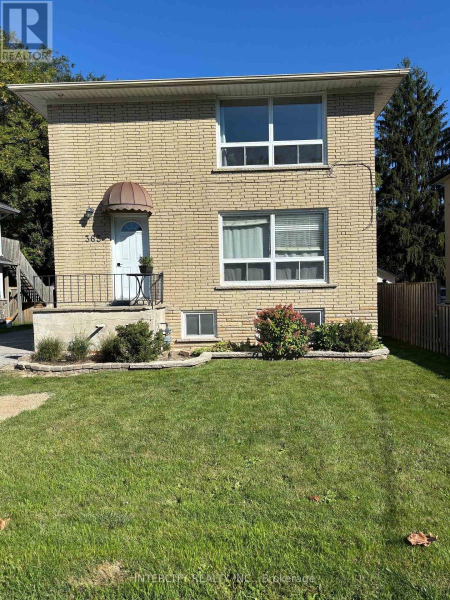 Photo 1 of 363 Andrew Street, Newmarket ON