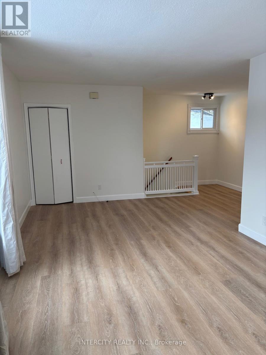 Photo 36 of 363 Andrew Street, Newmarket ON