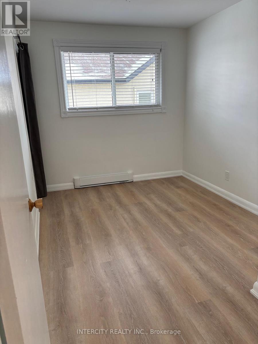 Photo 41 of 363 Andrew Street, Newmarket ON