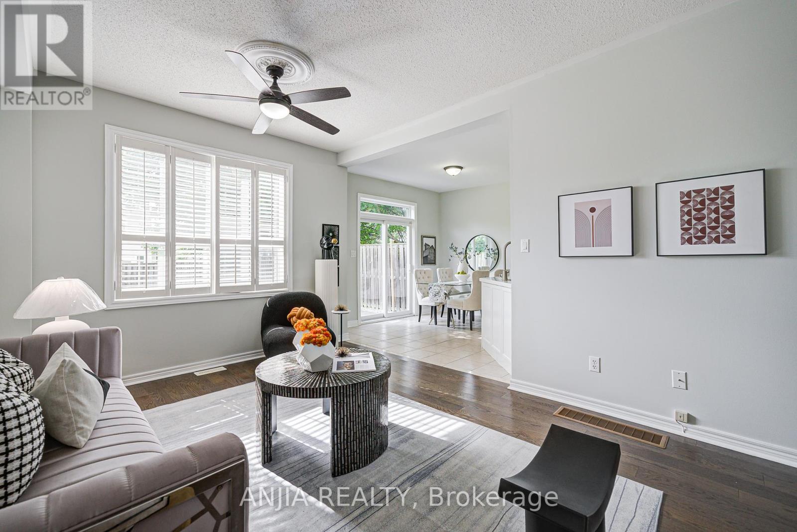 Photo 12 of 100 Charest Place, Whitby ON