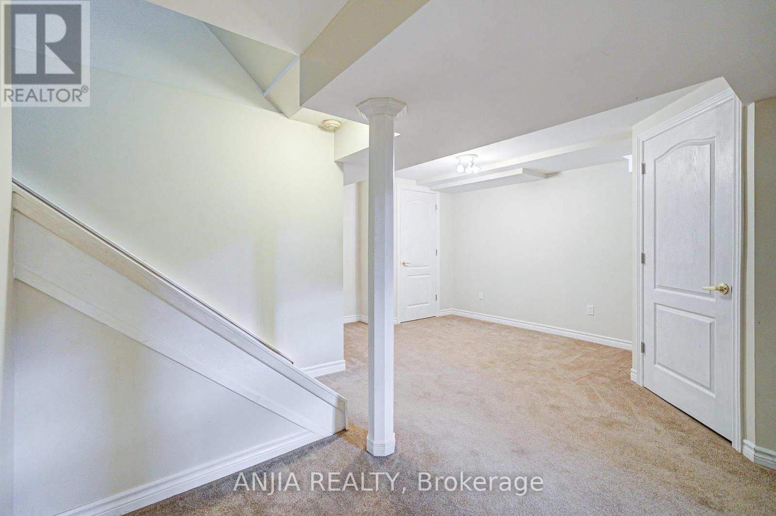 Photo 29 of 100 Charest Place, Whitby ON
