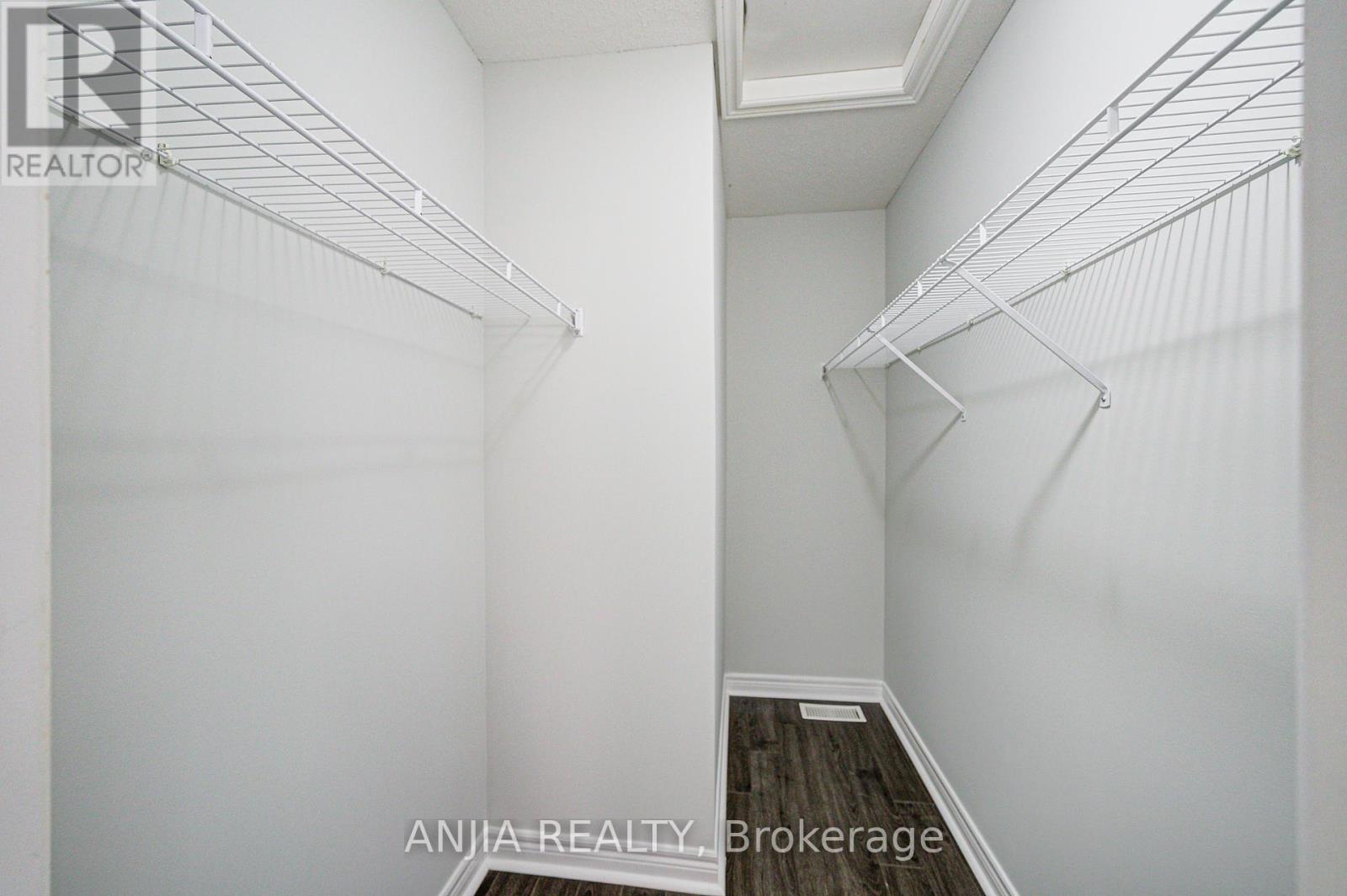 Photo 38 of 100 Charest Place, Whitby ON