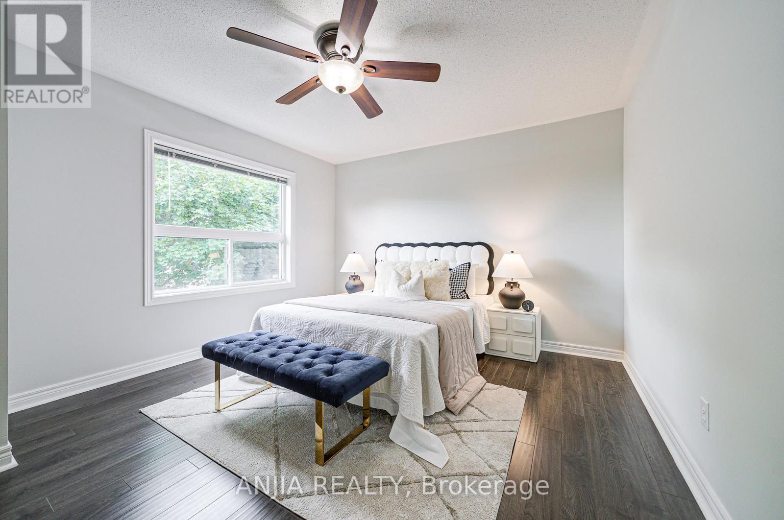 Photo 41 of 100 Charest Place, Whitby ON