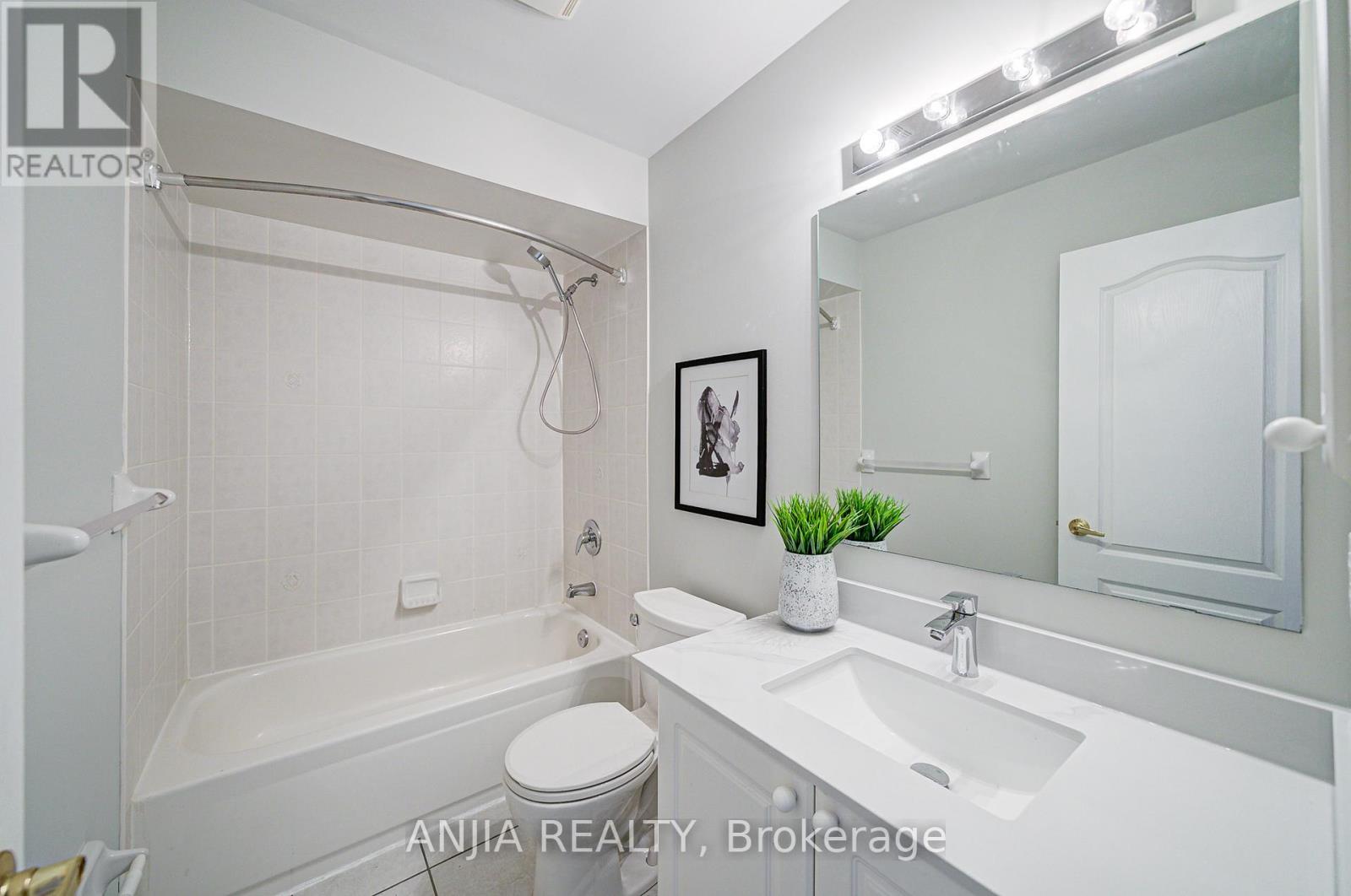 Photo 43 of 100 Charest Place, Whitby ON