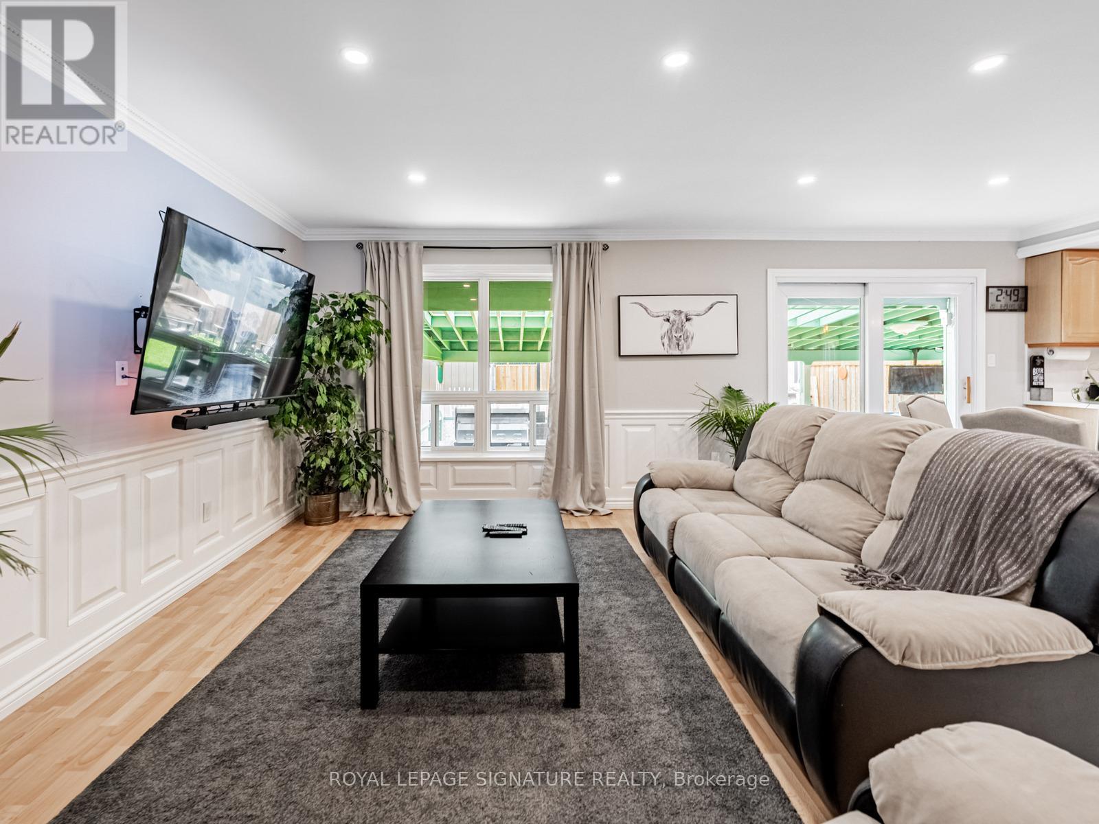 Photo 16 of 5245 Champlain Trail, Mississauga ON