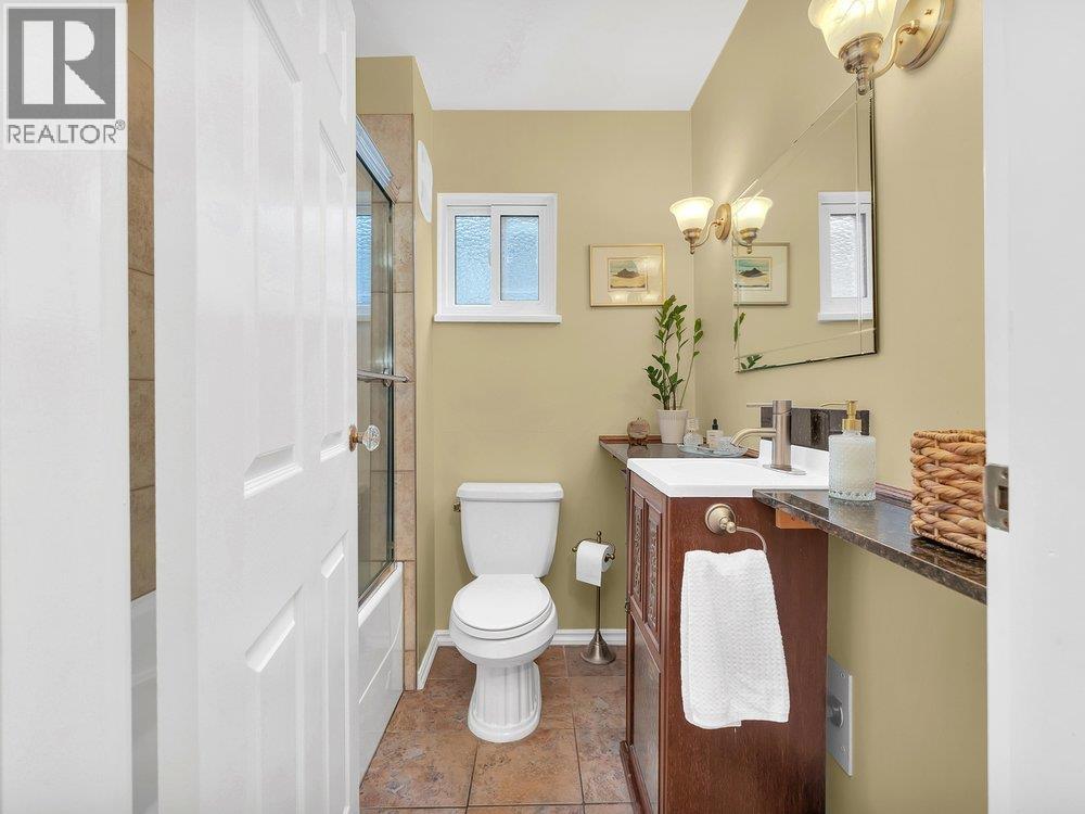 5231 1 AVENUE, Delta