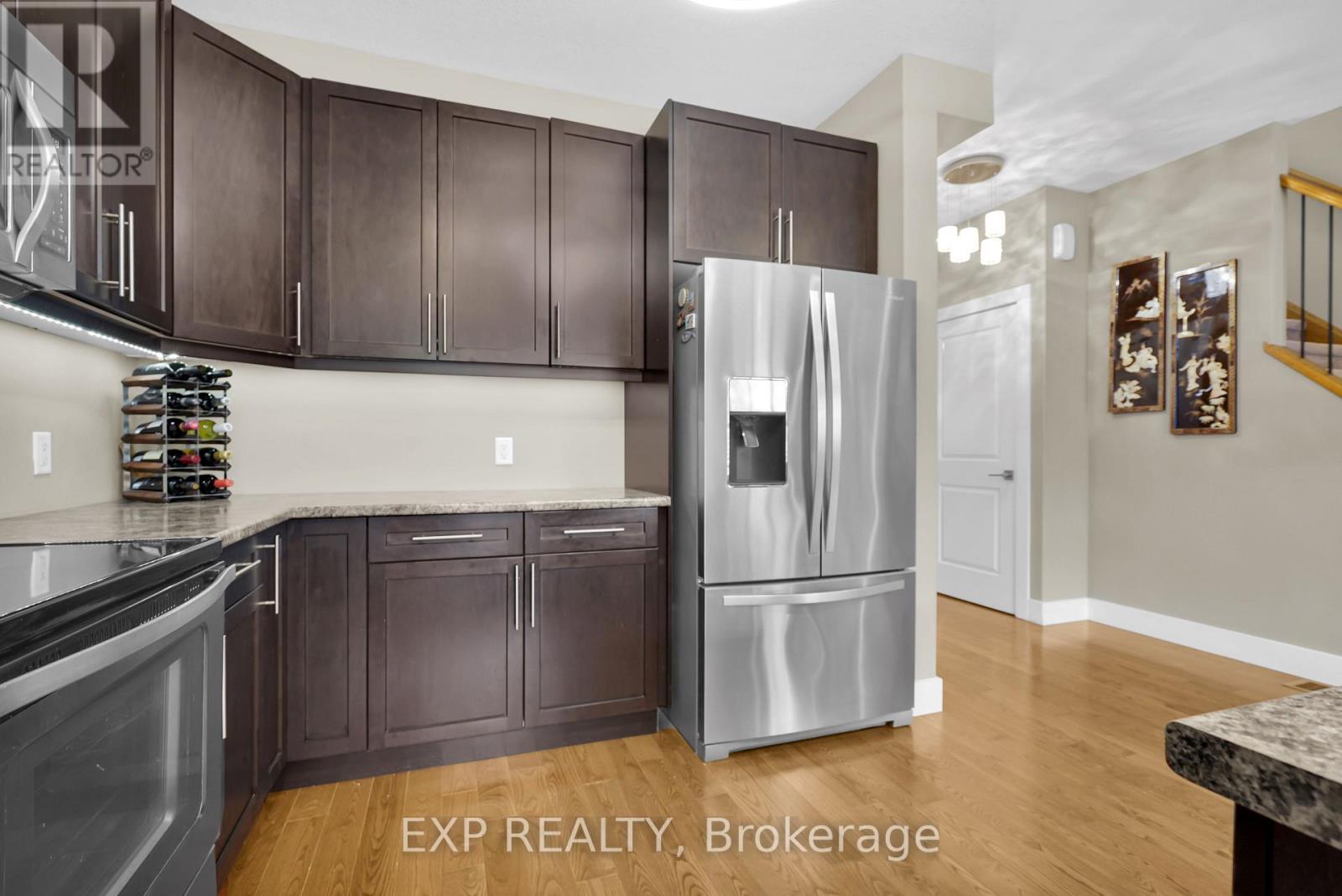Photo 11 of 2221 Tribalwood St Street, London North ON