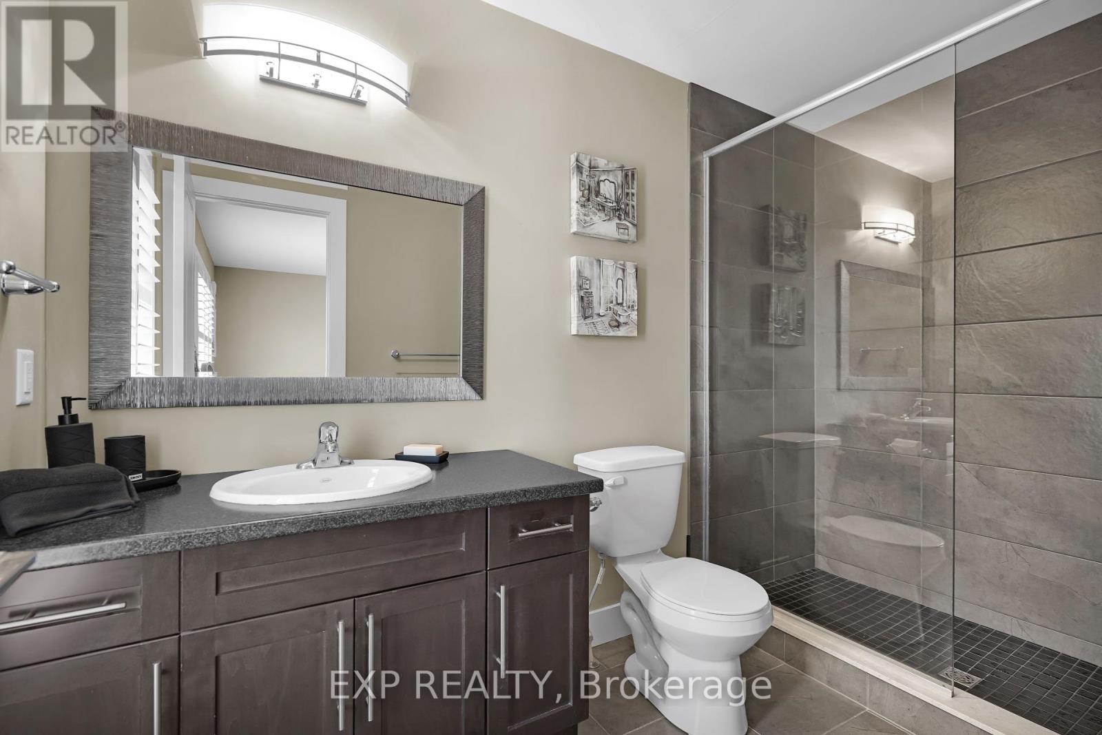 Photo 20 of 2221 Tribalwood St Street, London North ON