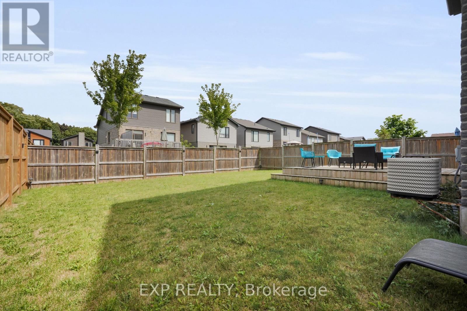 Photo 32 of 2221 Tribalwood St Street, London North ON