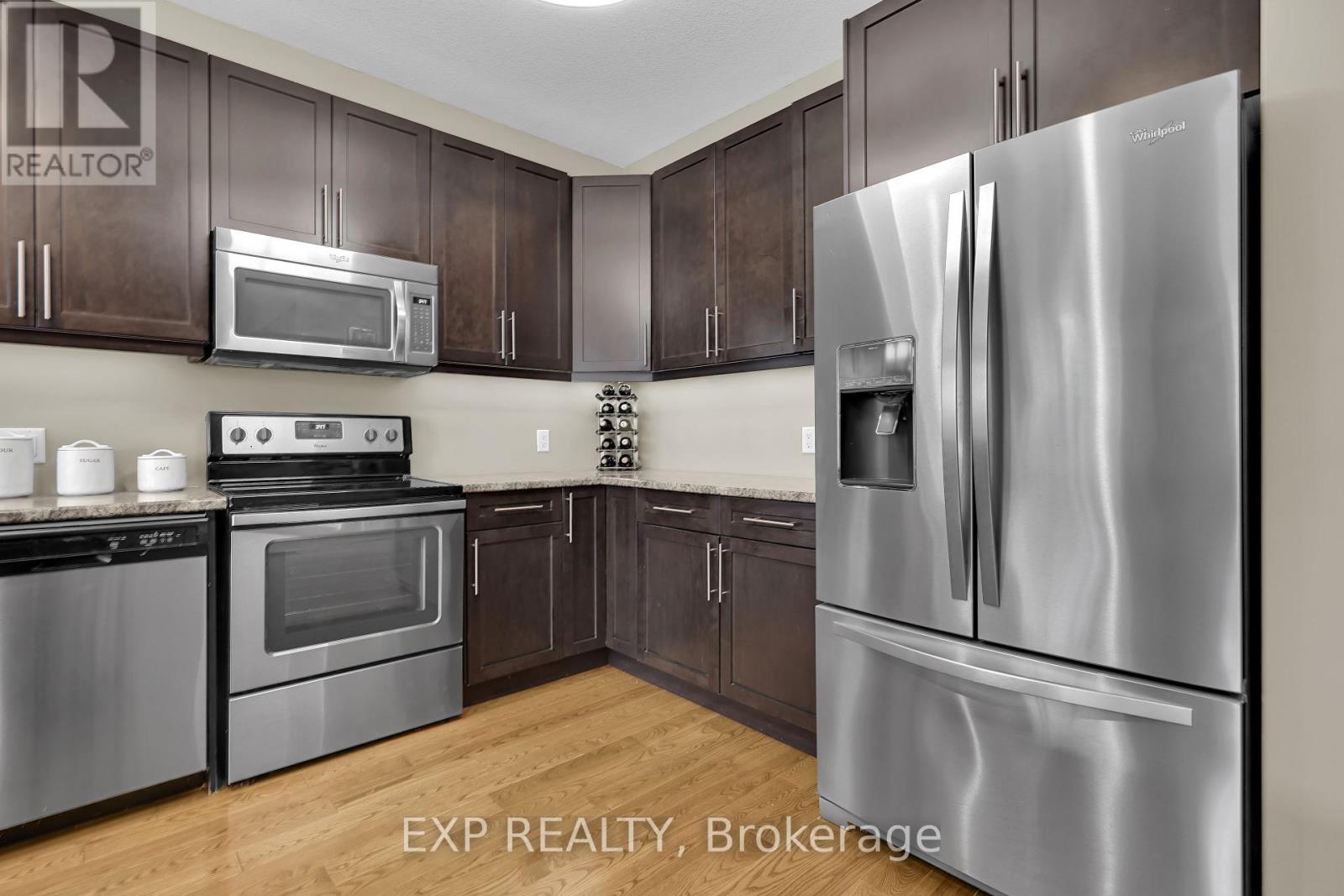 Photo 6 of 2221 Tribalwood St Street, London North ON