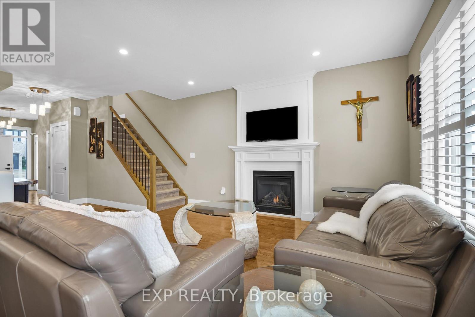 Photo 8 of 2221 Tribalwood St Street, London North ON