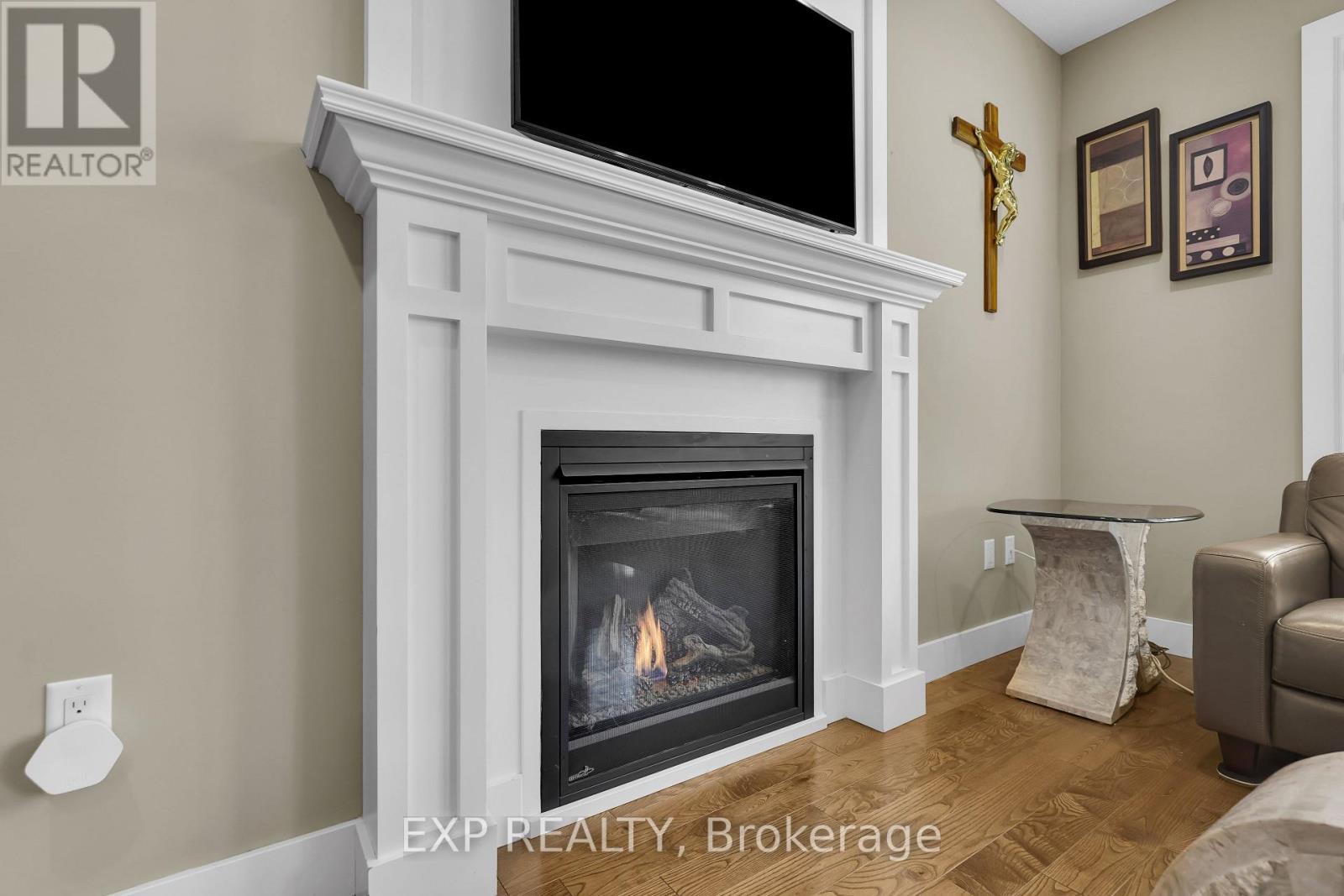 Photo 9 of 2221 Tribalwood St Street, London North ON