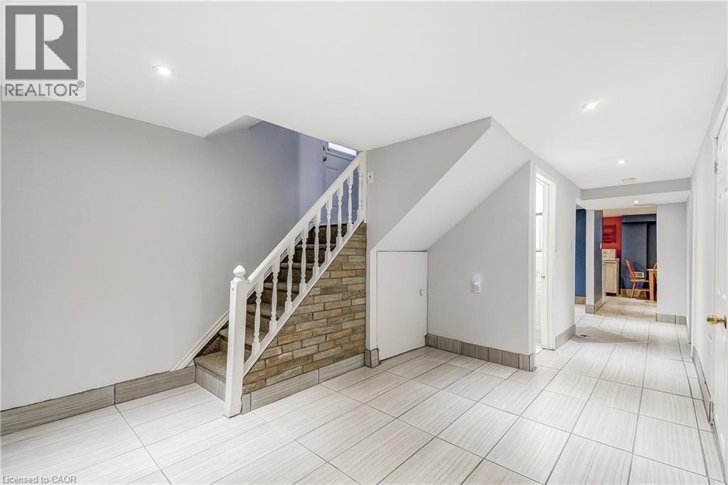Photo 12 of 1470 Fisher Avenue, Burlington ON