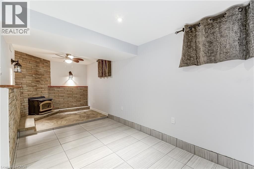 Photo 13 of 1470 Fisher Avenue, Burlington ON
