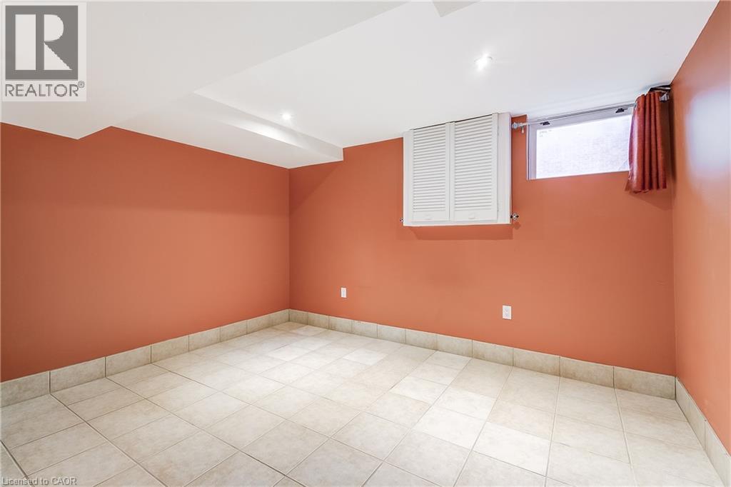Photo 15 of 1470 Fisher Avenue, Burlington ON
