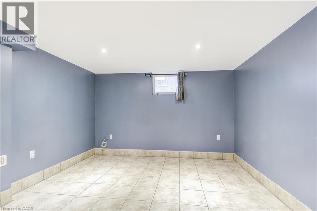 Photo 17 of 1470 Fisher Avenue, Burlington ON