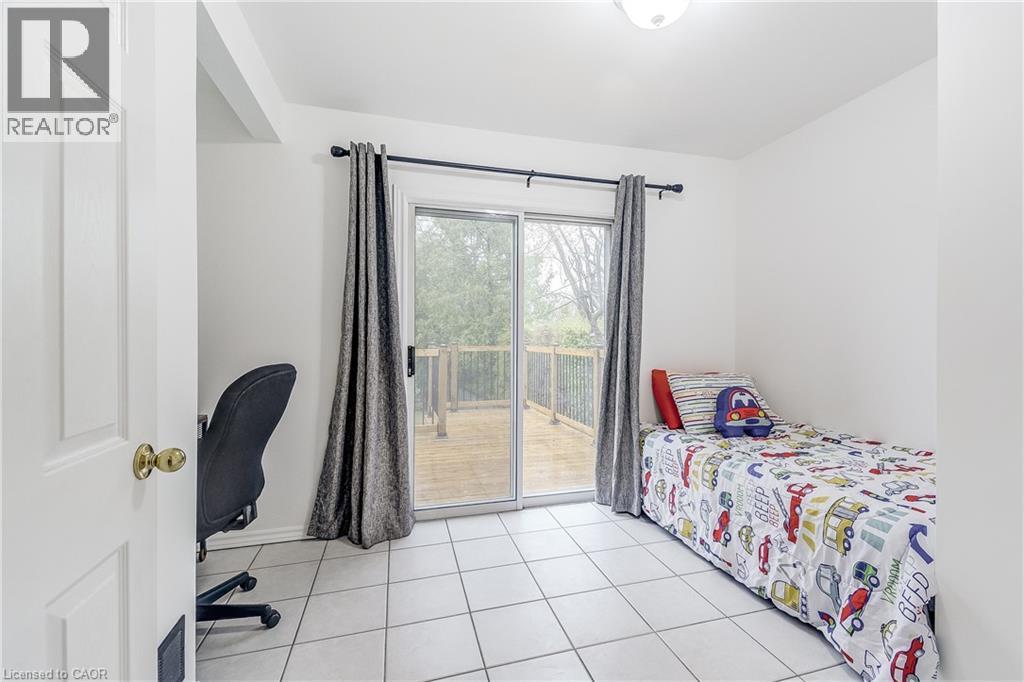 Photo 9 of 1470 Fisher Avenue, Burlington ON
