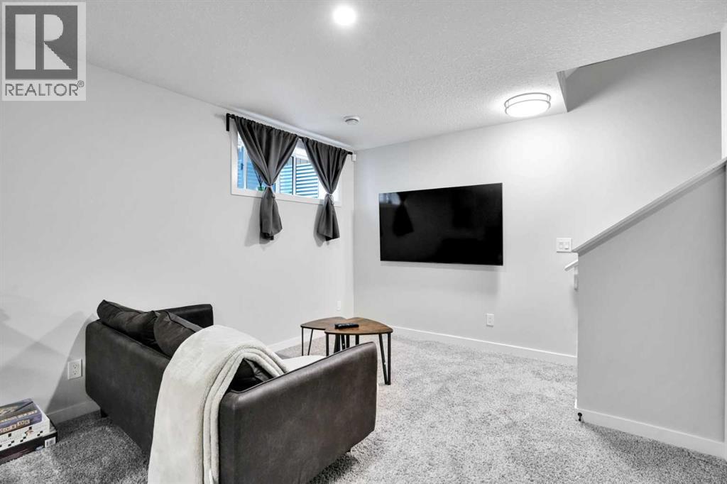 Photo 20 of 1063 Lanark Boulevard Se, Airdrie AB