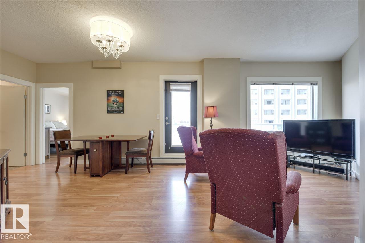 Photo 5 of 906 10136 104 St Nw, Edmonton AB