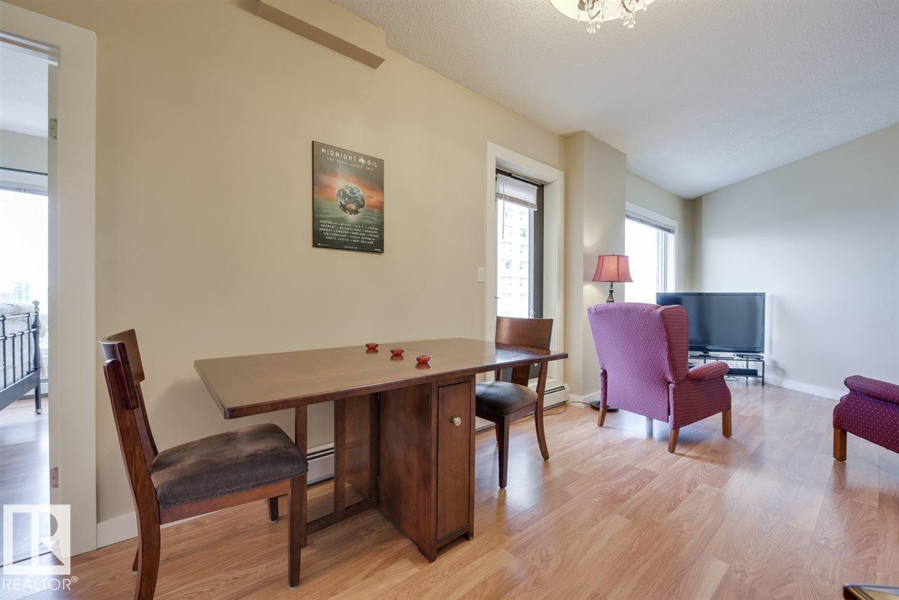 Photo 7 of 906 10136 104 St Nw, Edmonton AB