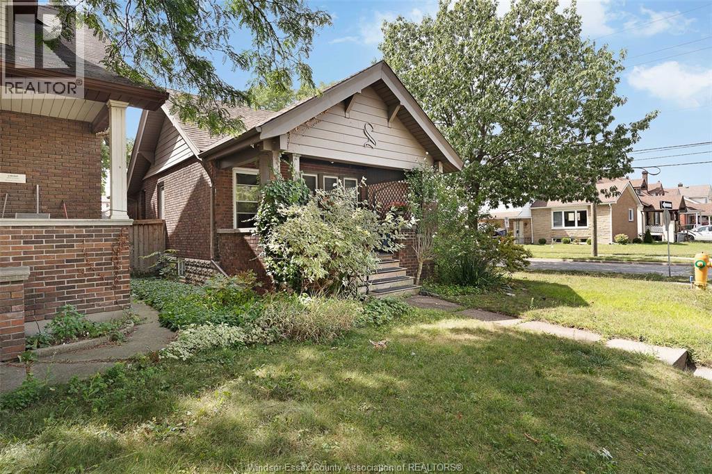 Photo 5 of 1501 Dougall Avenue, Windsor ON
