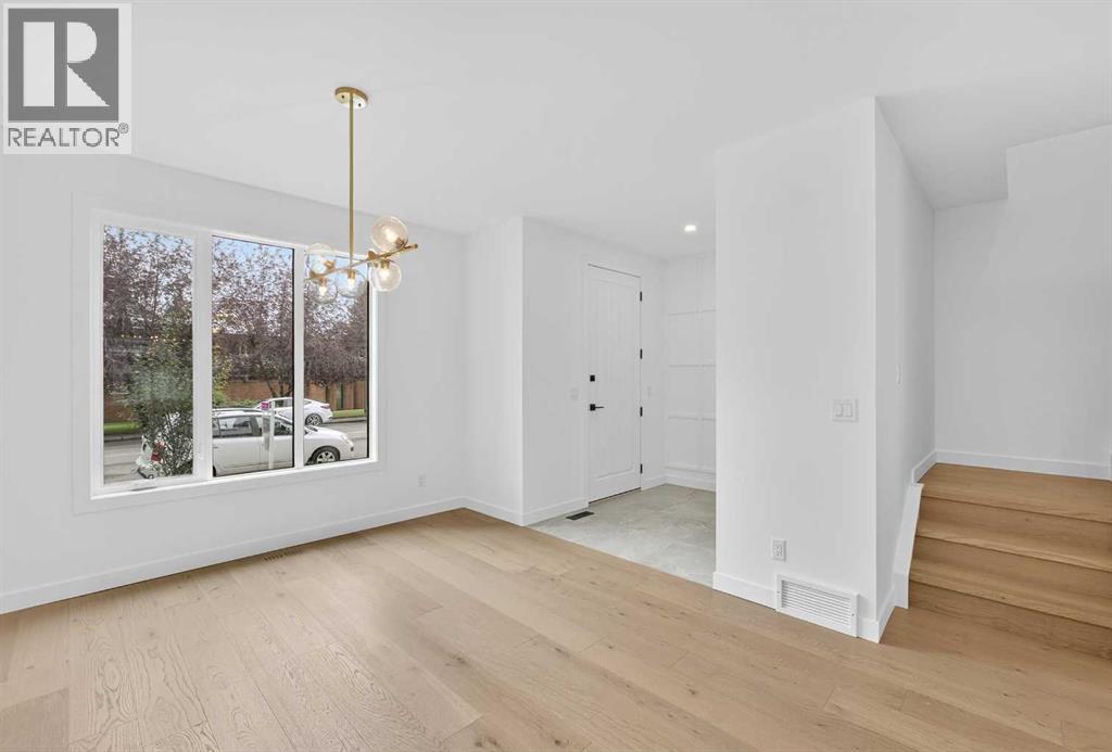 Photo 8 of 2038 54 Avenue Sw, Calgary AB