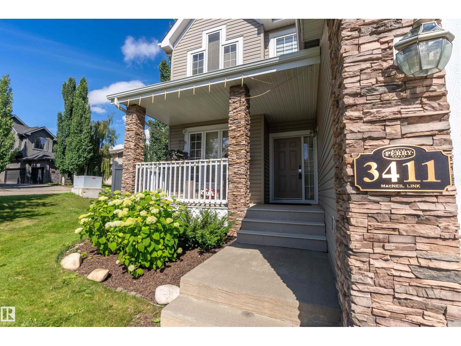 Photo 4 of 3411 Macneil Link Li Nw, Edmonton AB