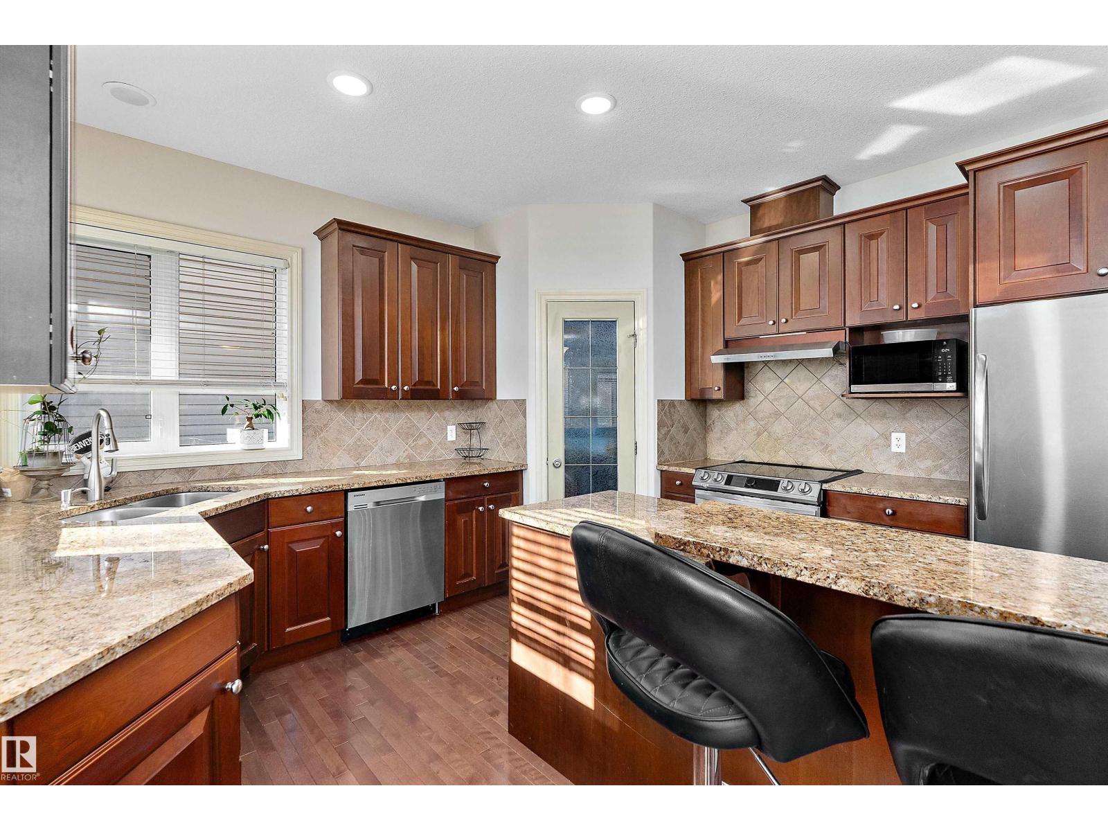 Photo 31 of 3411 Macneil Link Li Nw, Edmonton AB