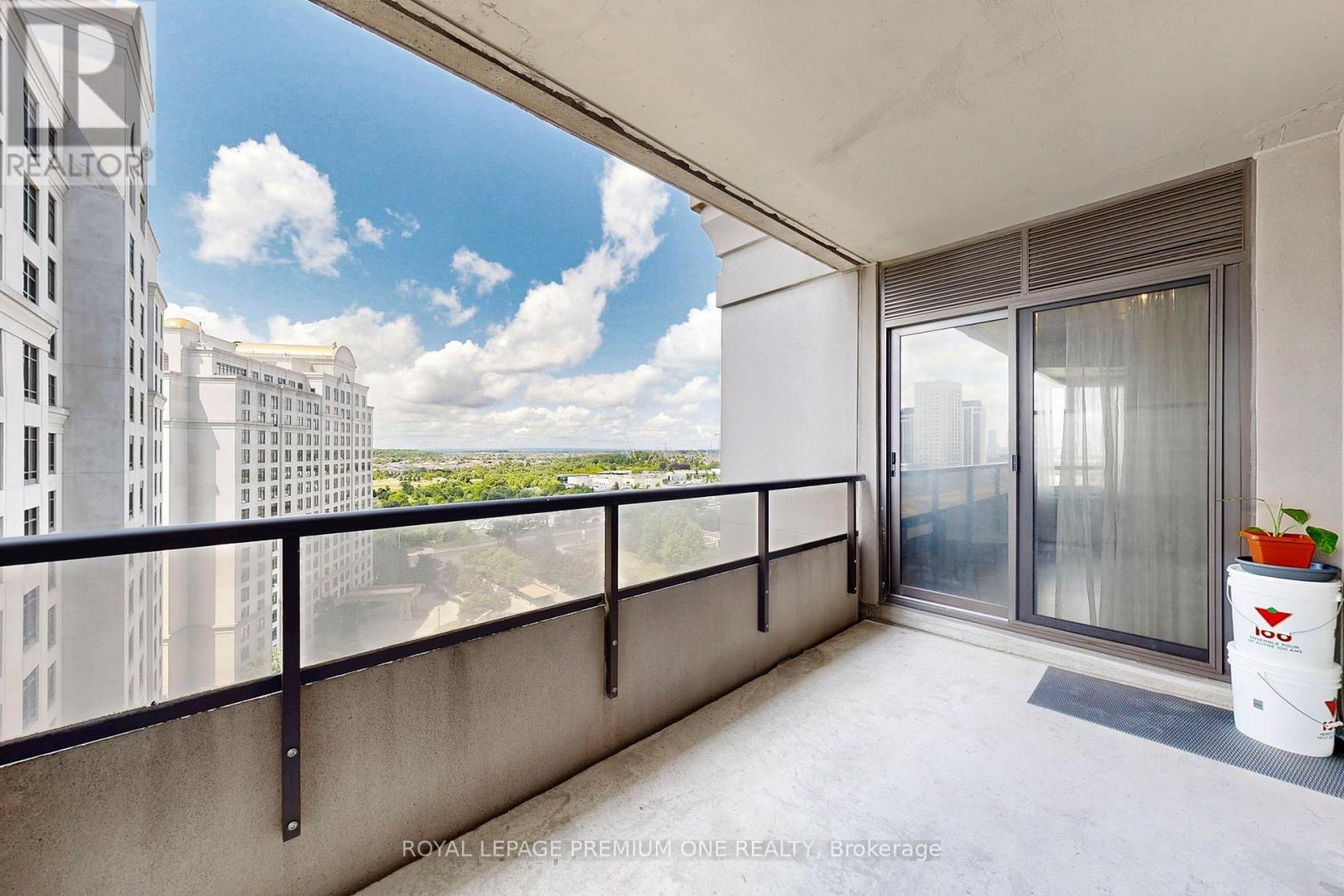 Photo 24 of 1202 9255 Jane Street, Vaughan ON