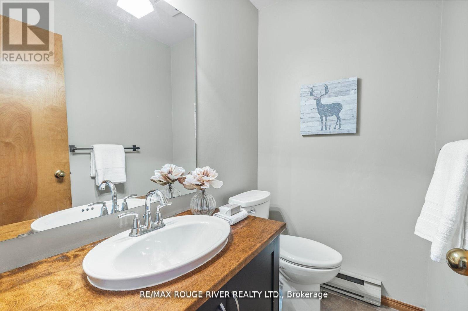 Photo 11 of 121 8 Ramblings Way Se, Collingwood ON