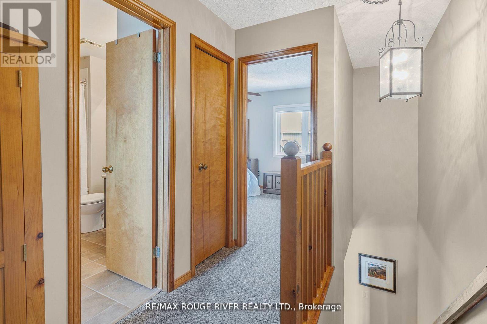 Photo 12 of 121 8 Ramblings Way Se, Collingwood ON