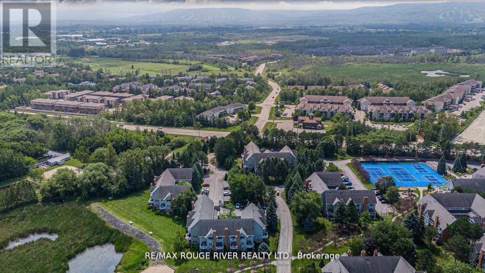 Photo 25 of 121 8 Ramblings Way Se, Collingwood ON