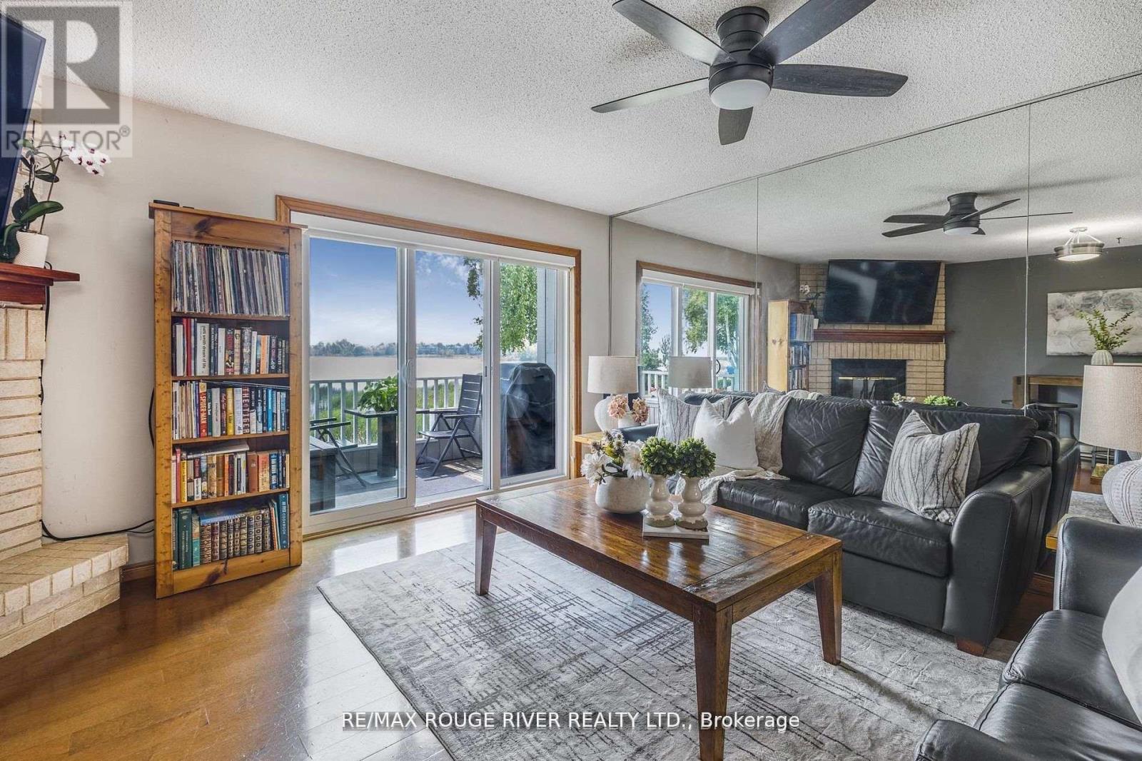 Photo 8 of 121 8 Ramblings Way Se, Collingwood ON