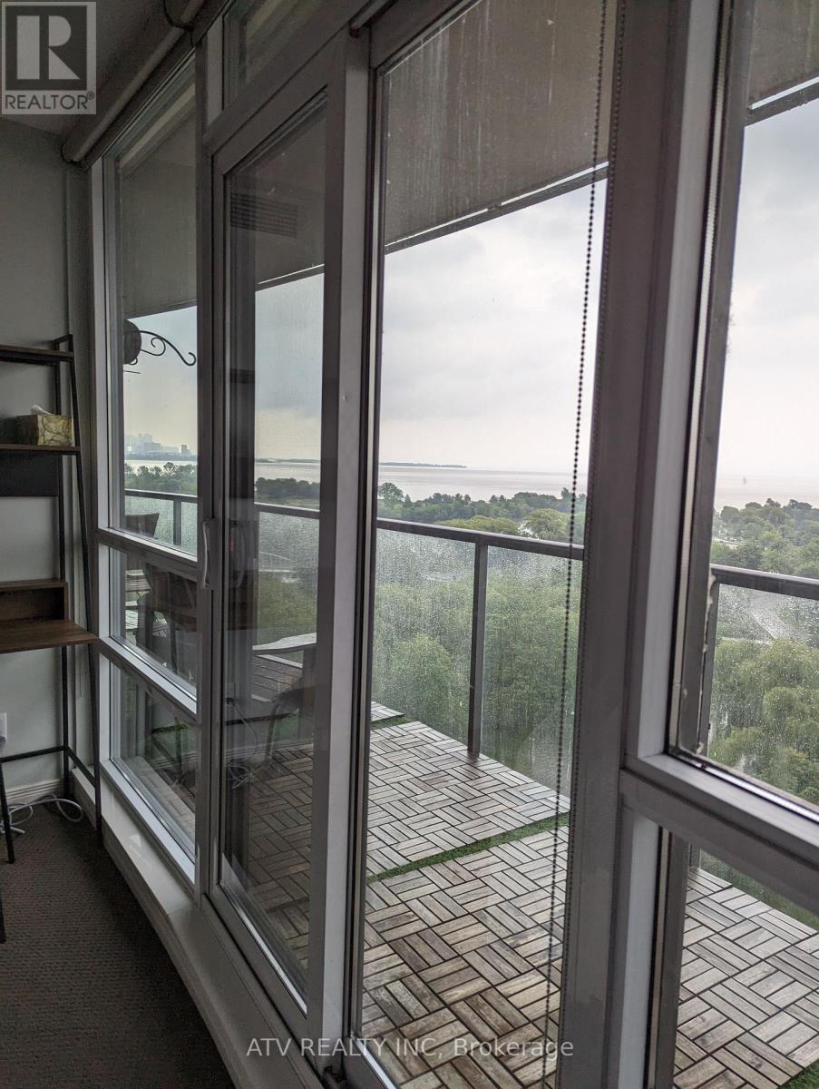 Photo 14 of 1008 2240 Lake Shore Boulevard W, Toronto ON