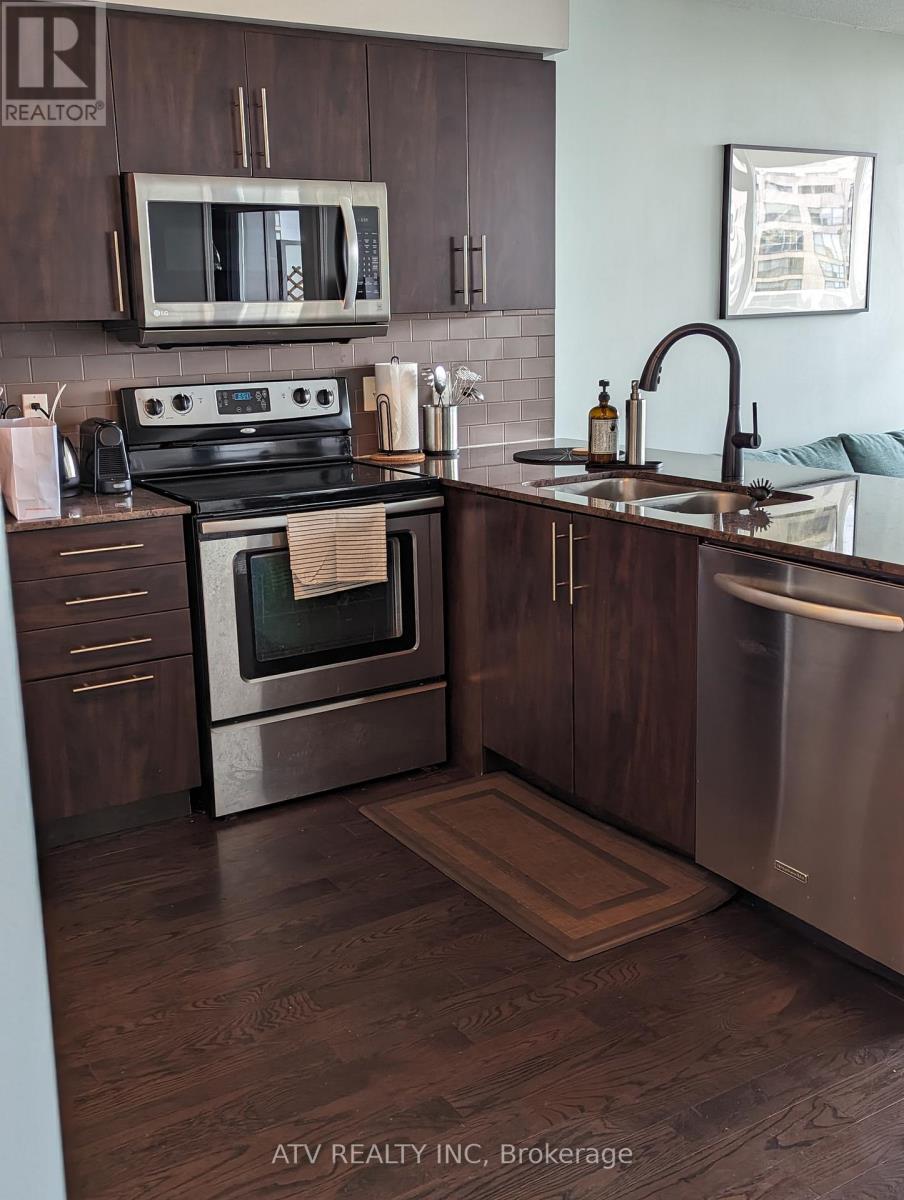 Photo 21 of 1008 2240 Lake Shore Boulevard W, Toronto ON