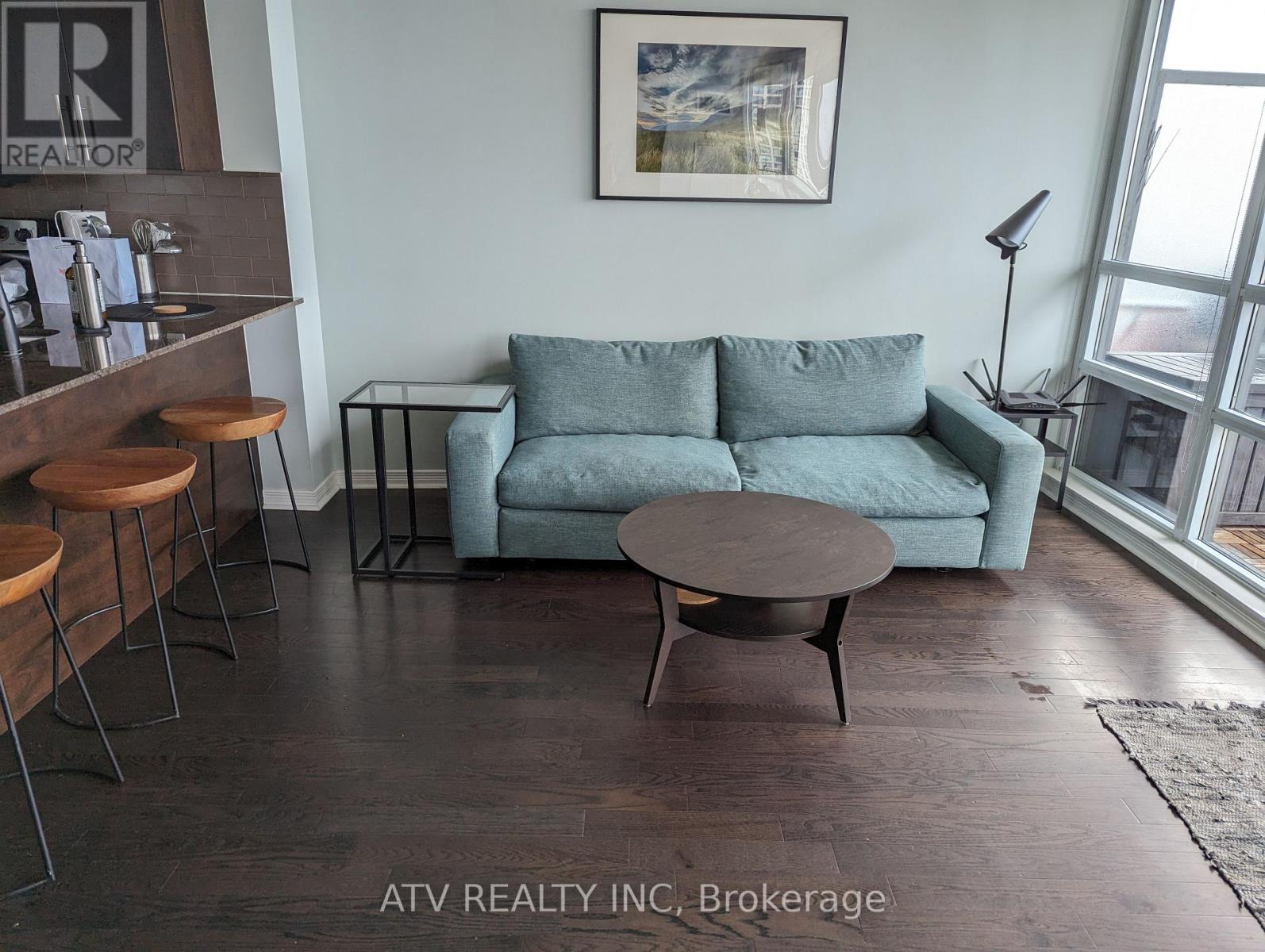Photo 6 of 1008 2240 Lake Shore Boulevard W, Toronto ON