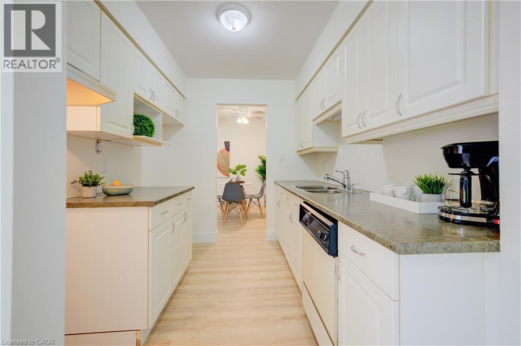 Photo 12 of 524 Beechwood Drive Unit 3, Waterloo ON