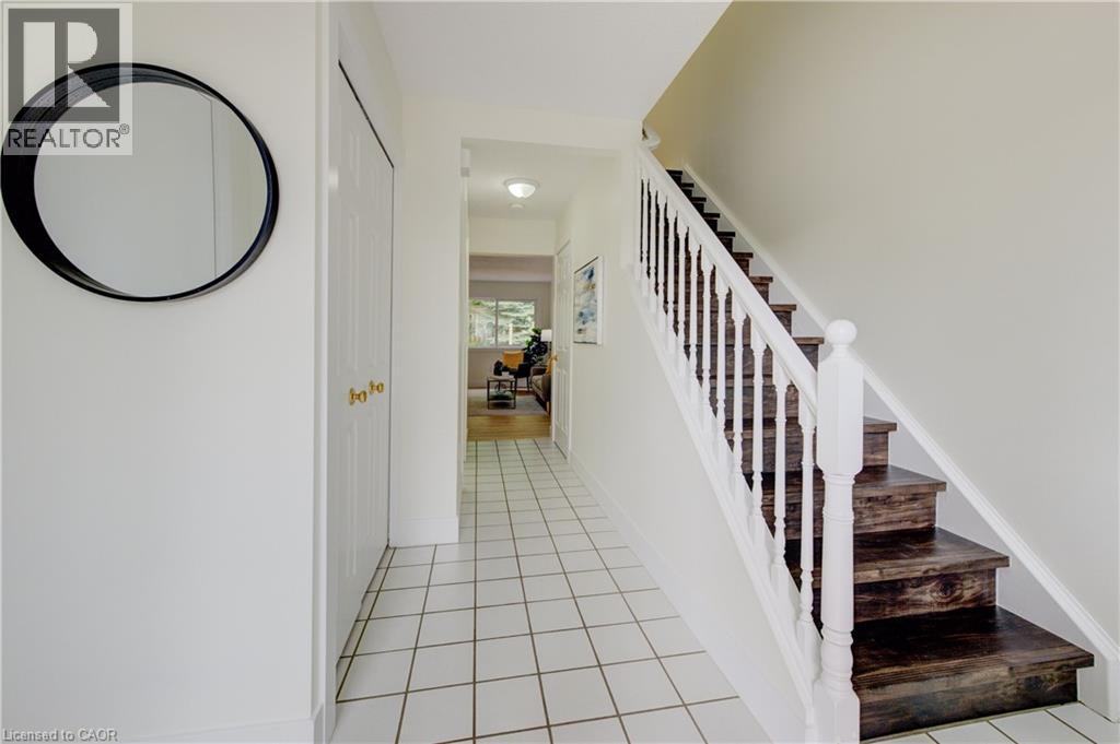 Photo 3 of 524 Beechwood Drive Unit 3, Waterloo ON